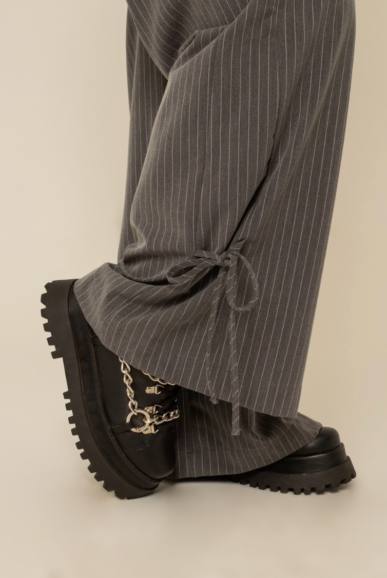 calça alfaiataria laço