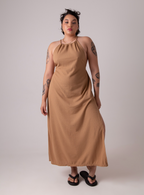 vestido comfy | vestido costas abertas com fenda lateral