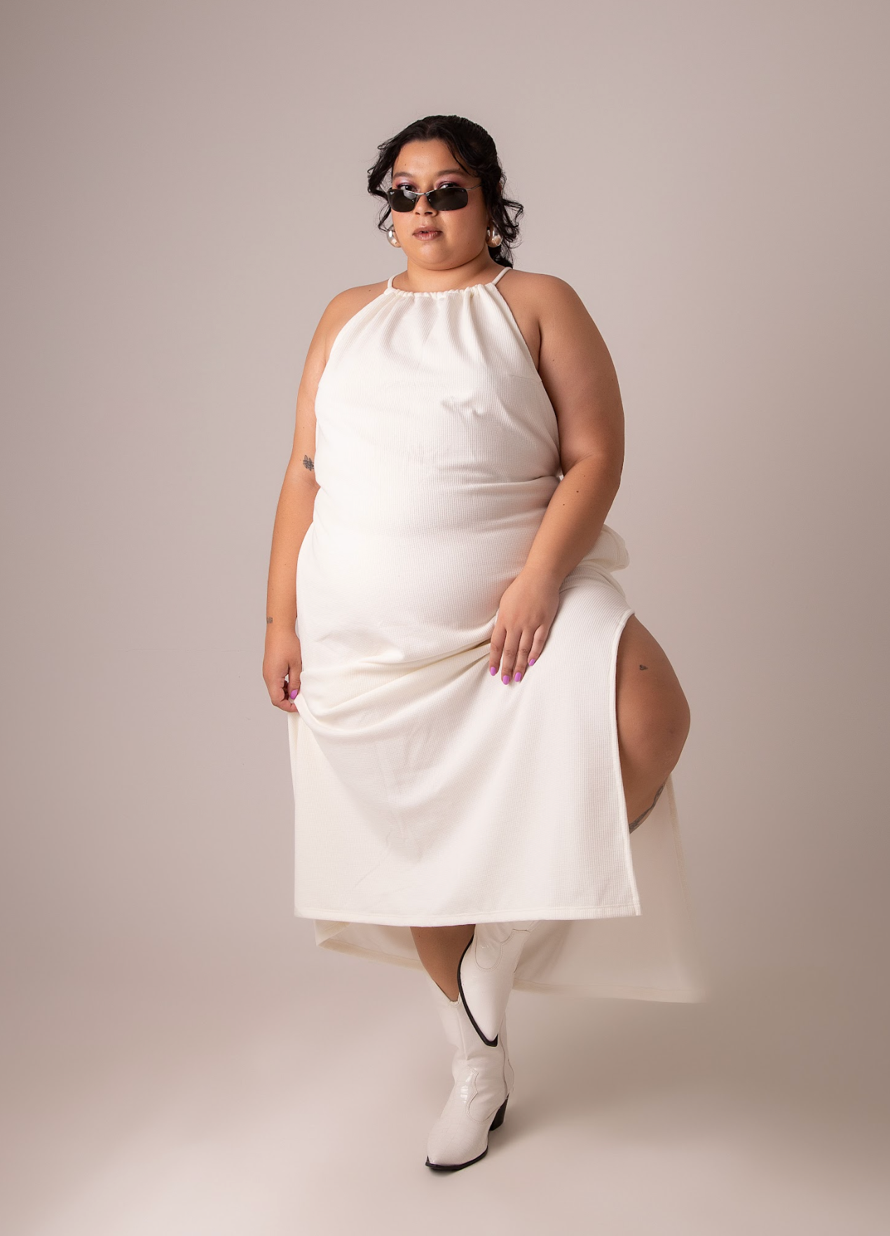 vestido comfy | vestido costas abertas com fenda lateral