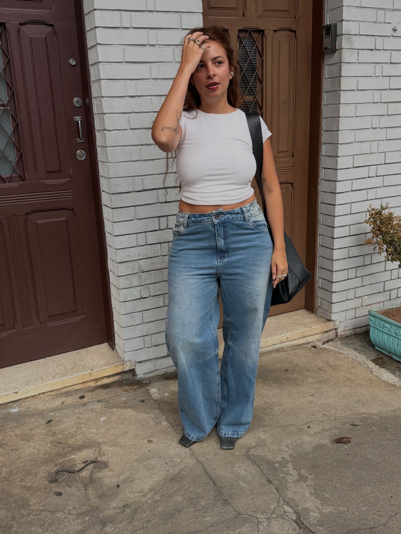 calça jeans ajustável wide acid wash