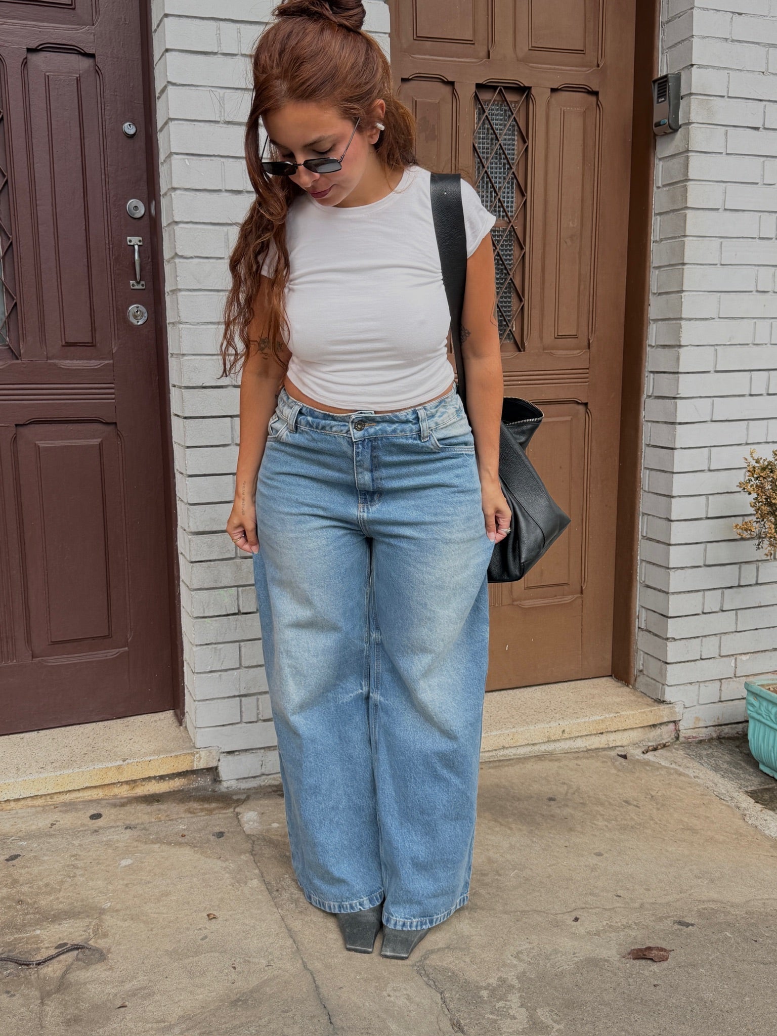 calça jeans ajustável wide acid wash