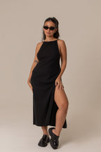 vestido comfy | vestido costas abertas com fenda lateral