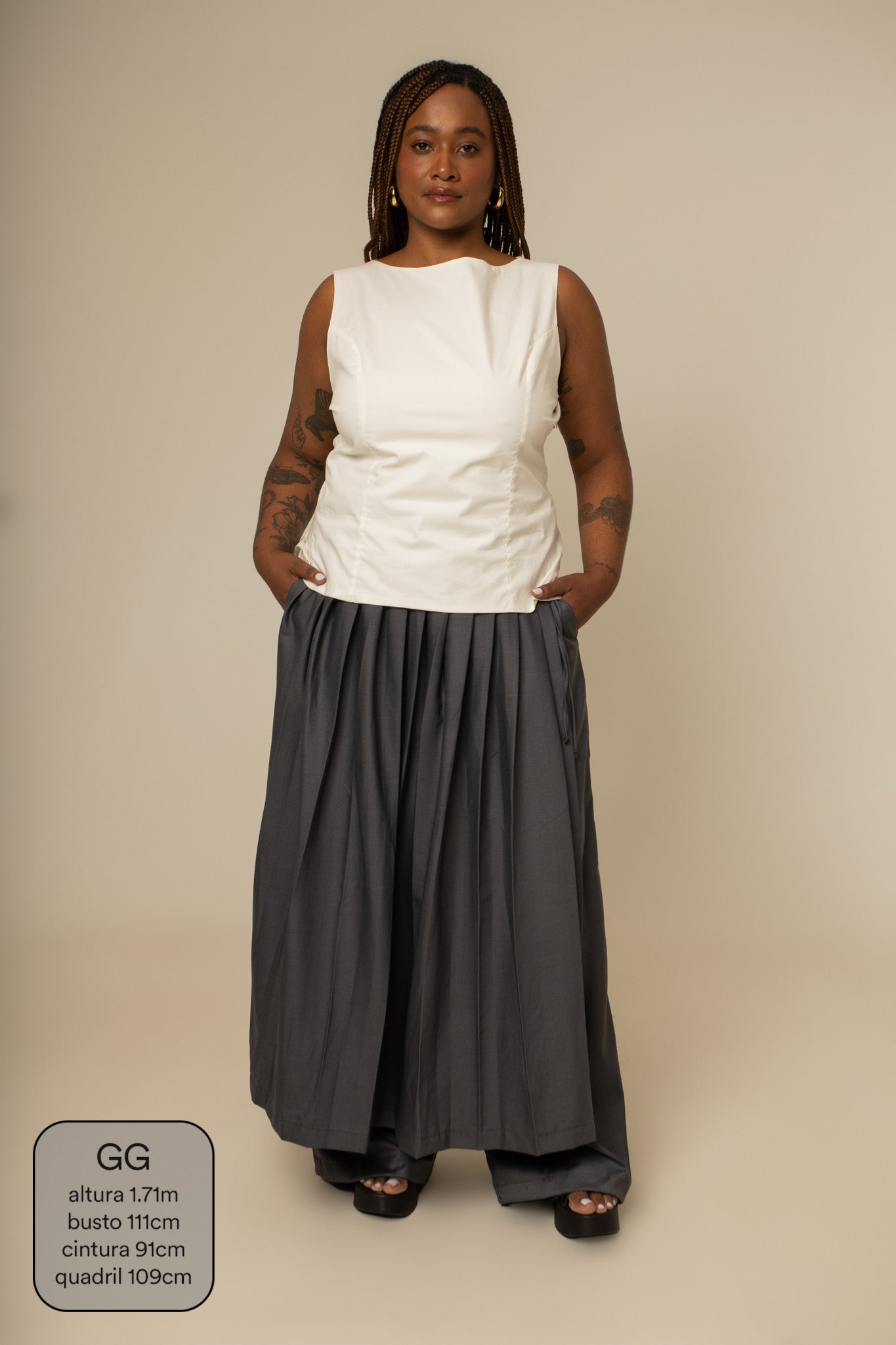 calça saia plissada collab frida & lela