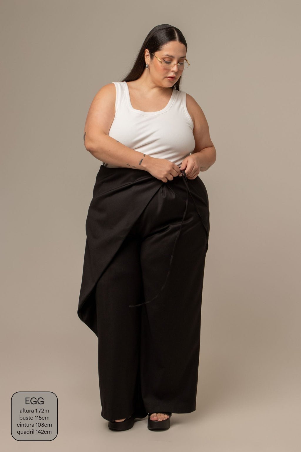 calça-saia de alfaiataria chefa