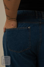 calça jeans ajustável mom denim blue