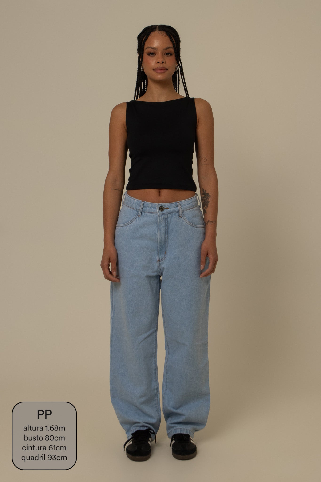 calça jeans ajustável mom clara