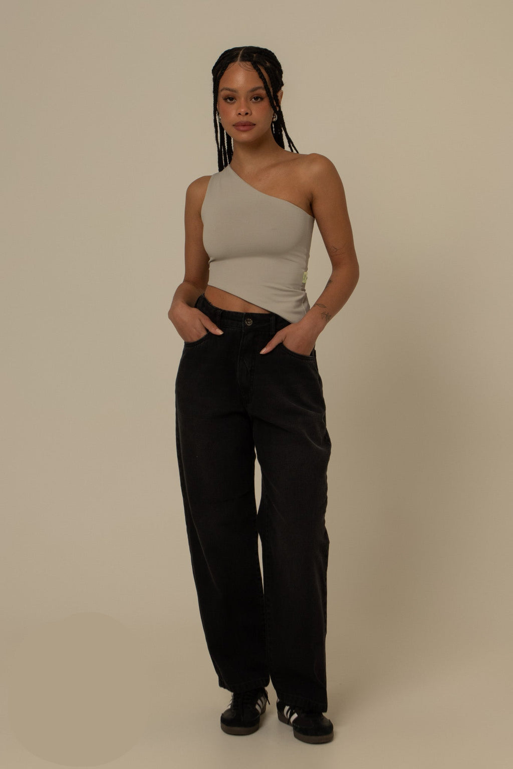 calça jeans ajustável mom midnight black