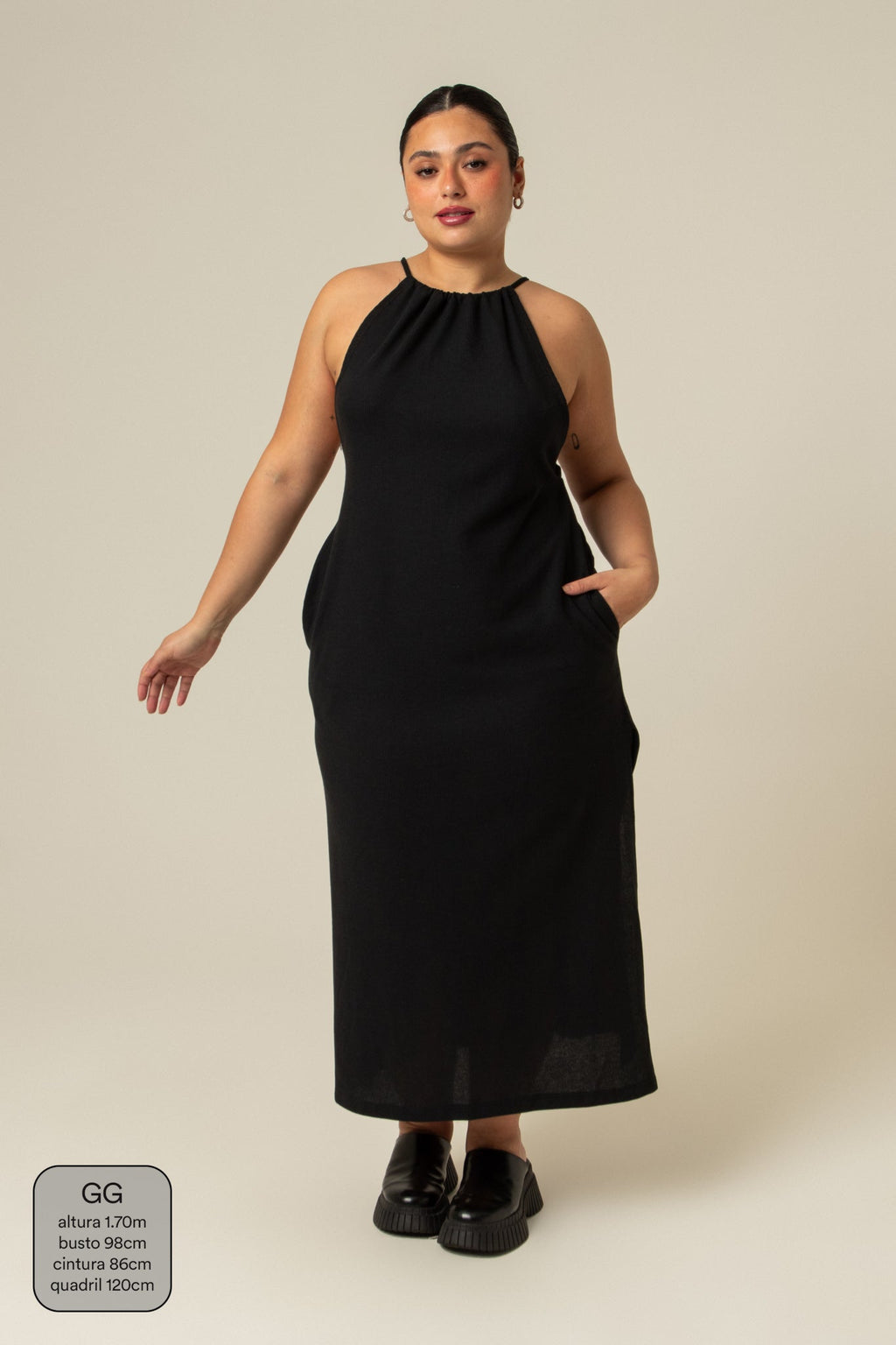 vestido comfy | vestido costas abertas com fenda lateral