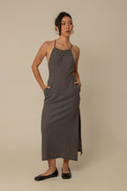 vestido comfy | vestido costas abertas com fenda lateral