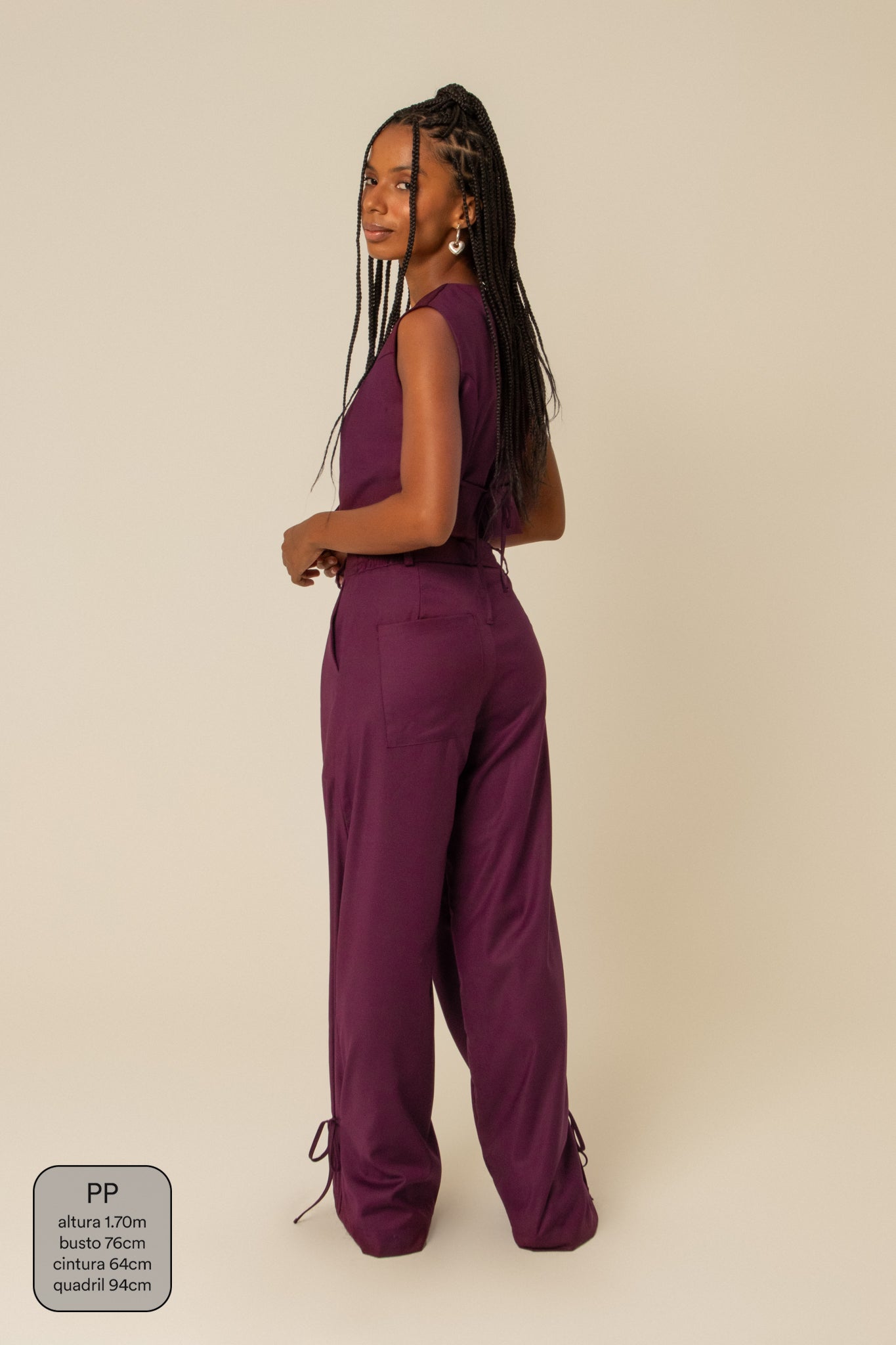 calça alfaiataria laço