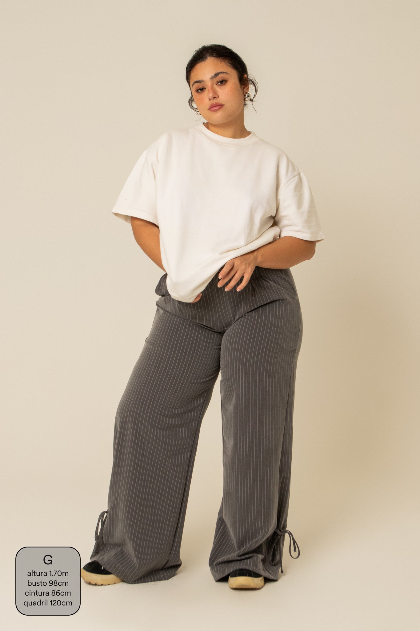 calça alfaiataria laço