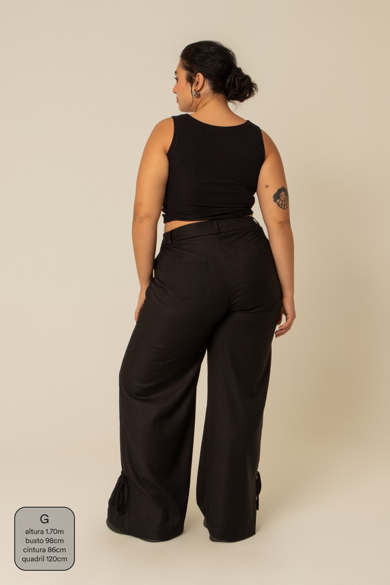 calça alfaiataria laço