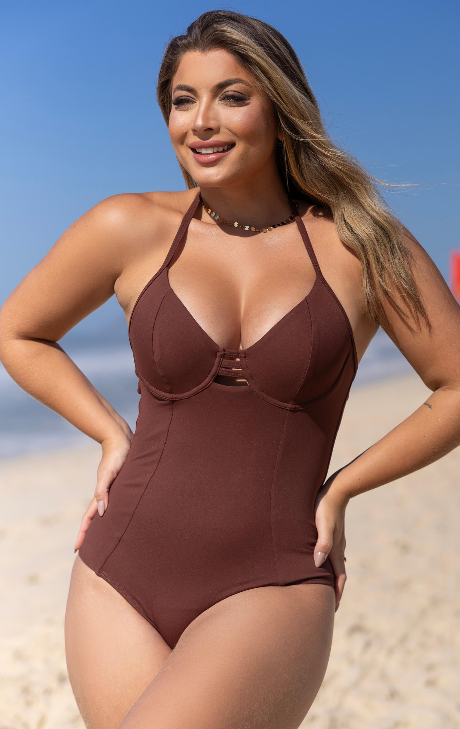 Maiô Modelador Meia Taça Strappy com Bojo Removível Marrom