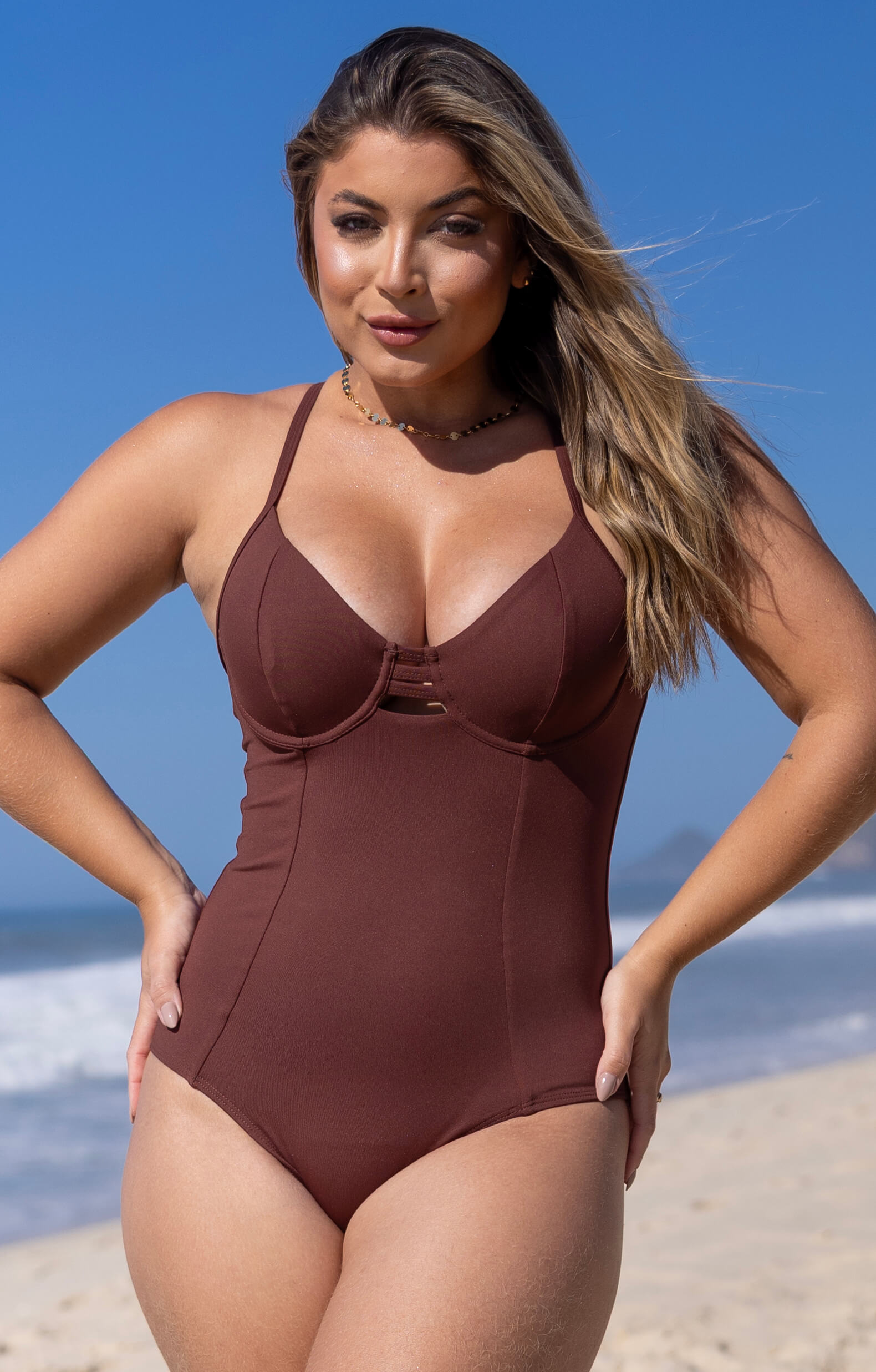 Maiô Modelador Meia Taça Strappy com Bojo Removível Marrom